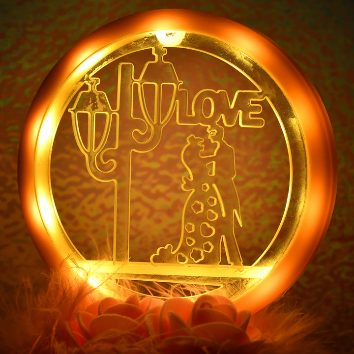 Round Couple Figurine – Elegant Decorative Sculpture (1 Pc)