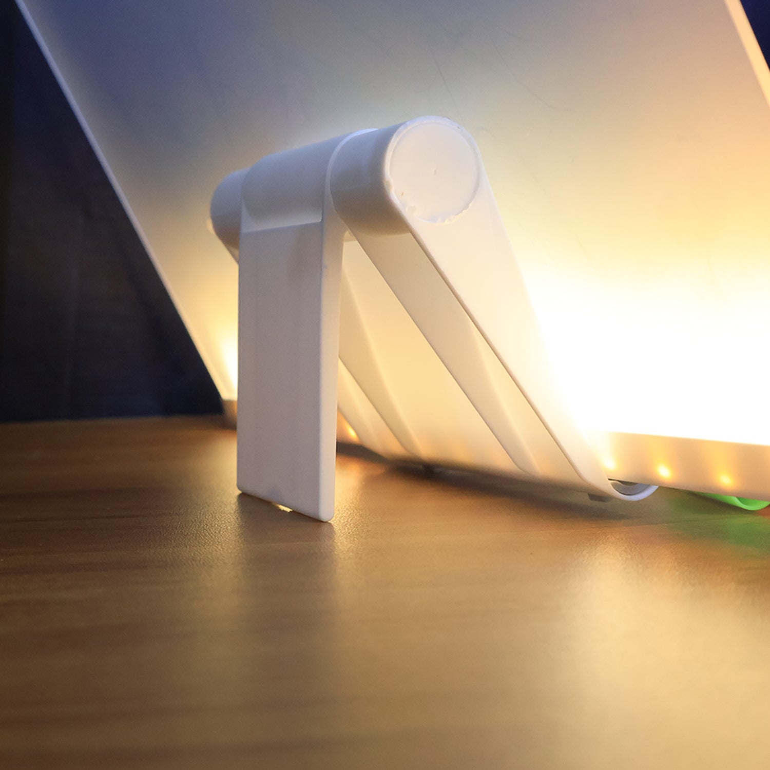 Illuminated LED Writing Board Set – Rechargeable & Display Ready