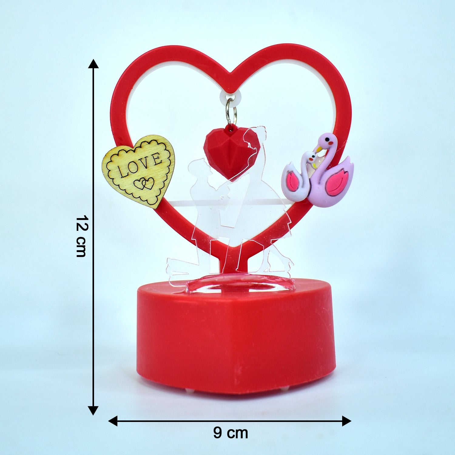 Heart-Shaped Decorative Sculpture – Elegant Love Showpiece (1 Pc)