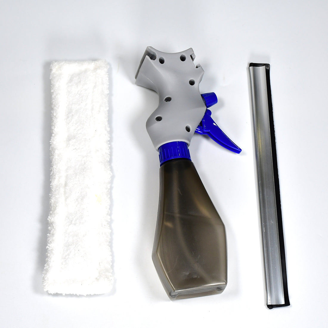 Plastic 3-in-1 Glass Cleaner Spray Brush – Easy Cleaning Tool (1 Pc)