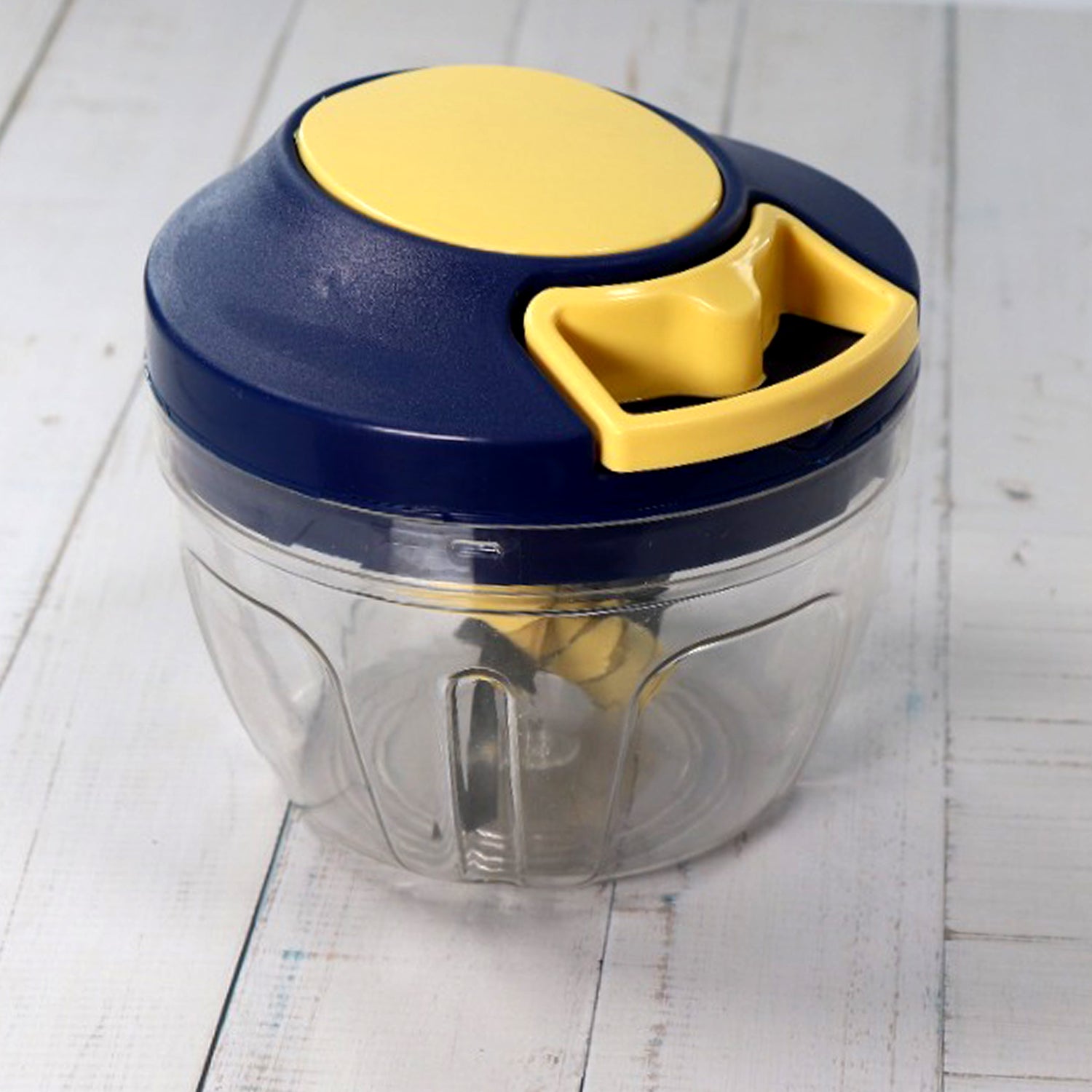 4-Blade Vegetable & Fruit Chopper for Easy Food Prep (650ml)