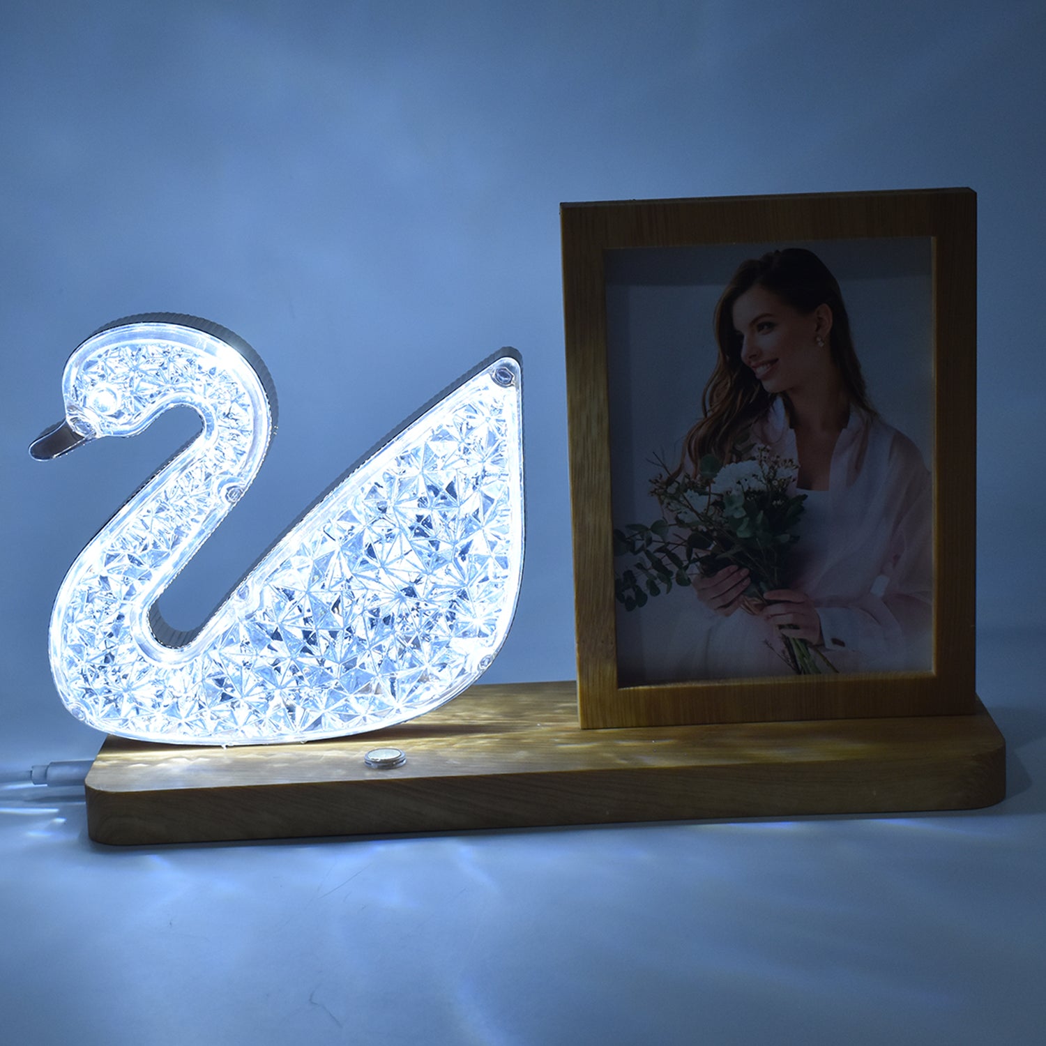 Duck Shape LED Night Lamp with Photo Frame – Wedding Gift Idea