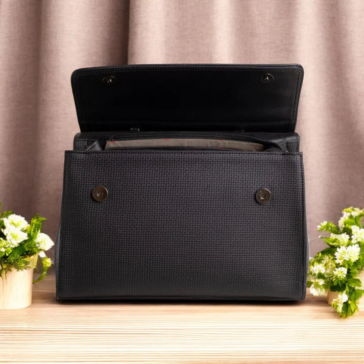 Personalized Premium Handbags – Stylish Custom Bags for Women