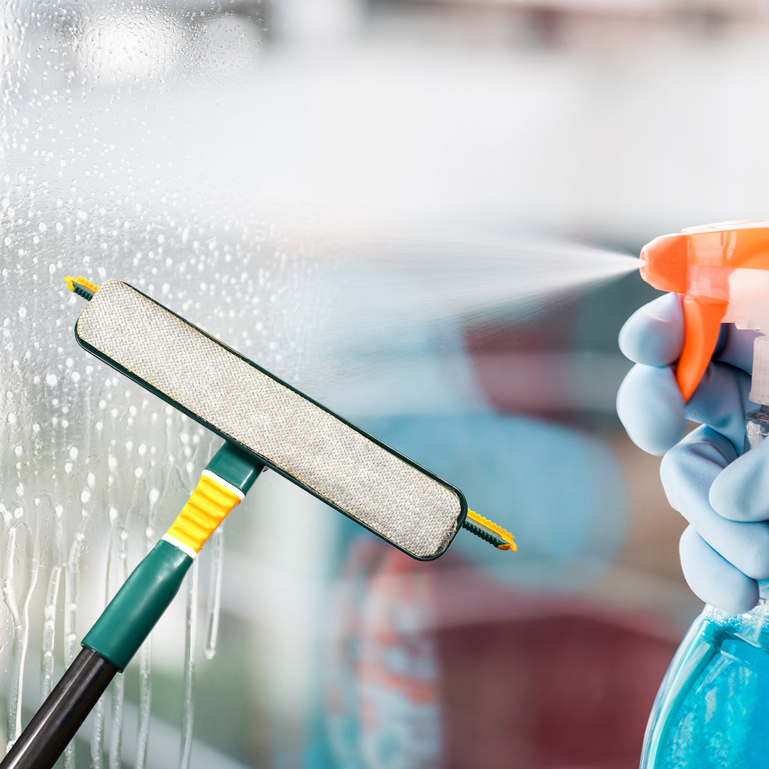 3-in-1 Glass Wiper – Multi-Purpose Cleaner for Home & Office