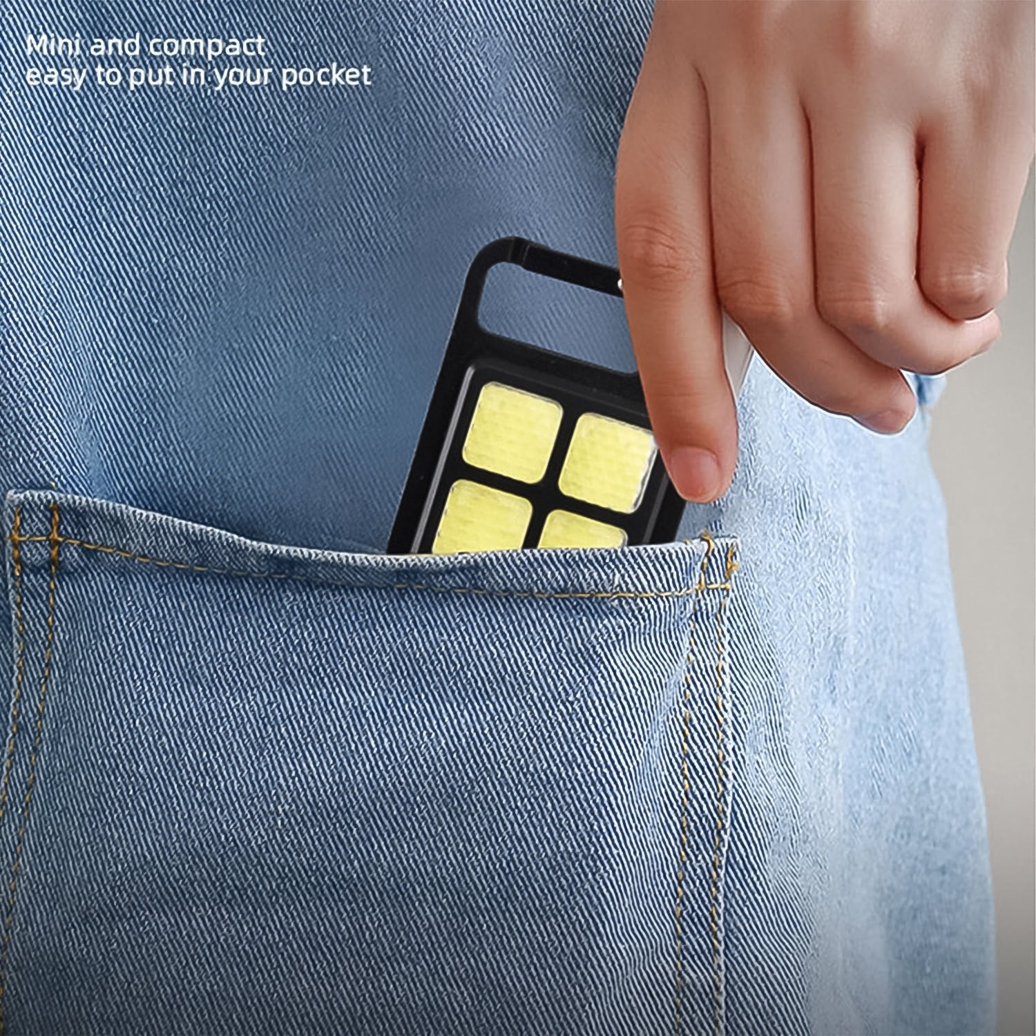 4-LED Mini Keychain Light (1 Pc)