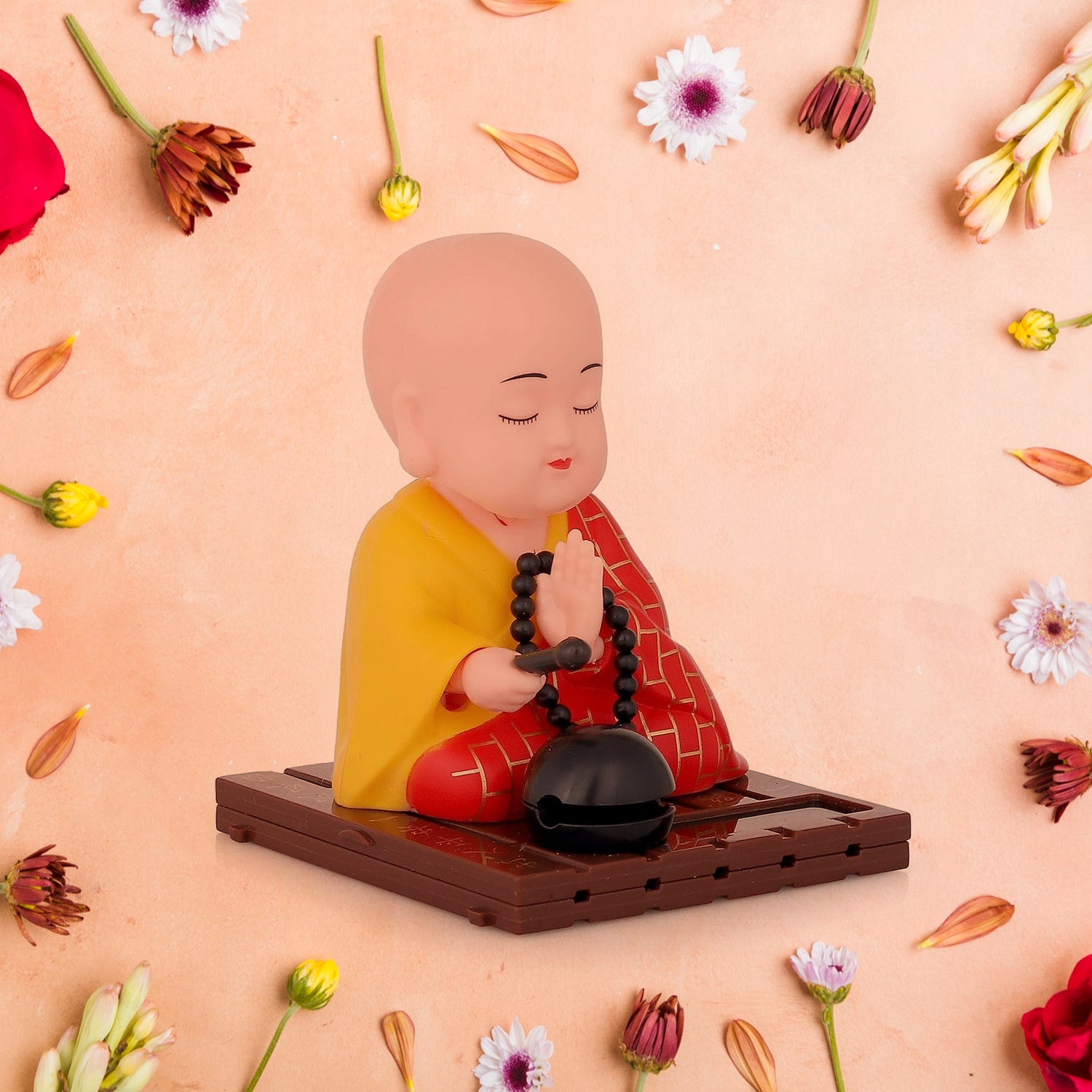 Solar Buddha Statue – Moving Head & Hand for Home & Car Decor