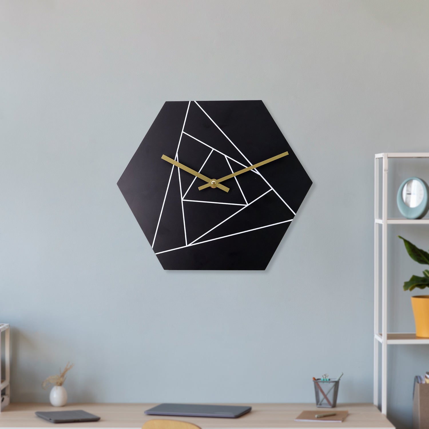 Modern Hexagon Geometric Wall Clock – Stylish Home Decor (1 Pc)