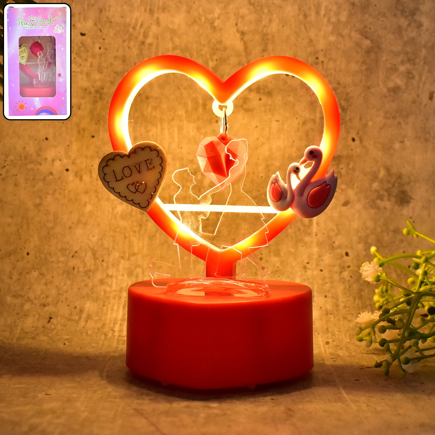 Heart-Shaped Decorative Sculpture – Elegant Love Showpiece (1 Pc)