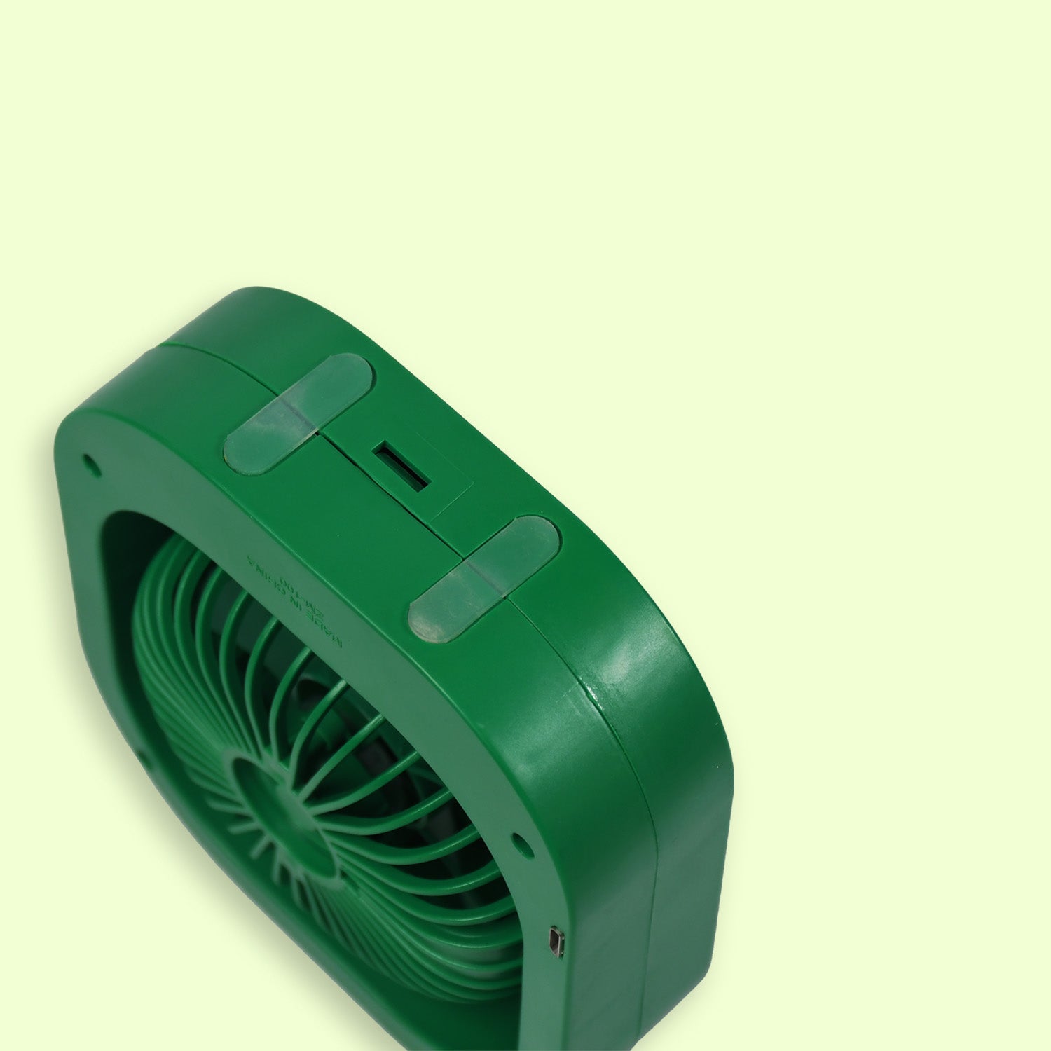 Portable USB Fan – Rechargeable, Quiet, 180° Rotating (Battery Not Included)