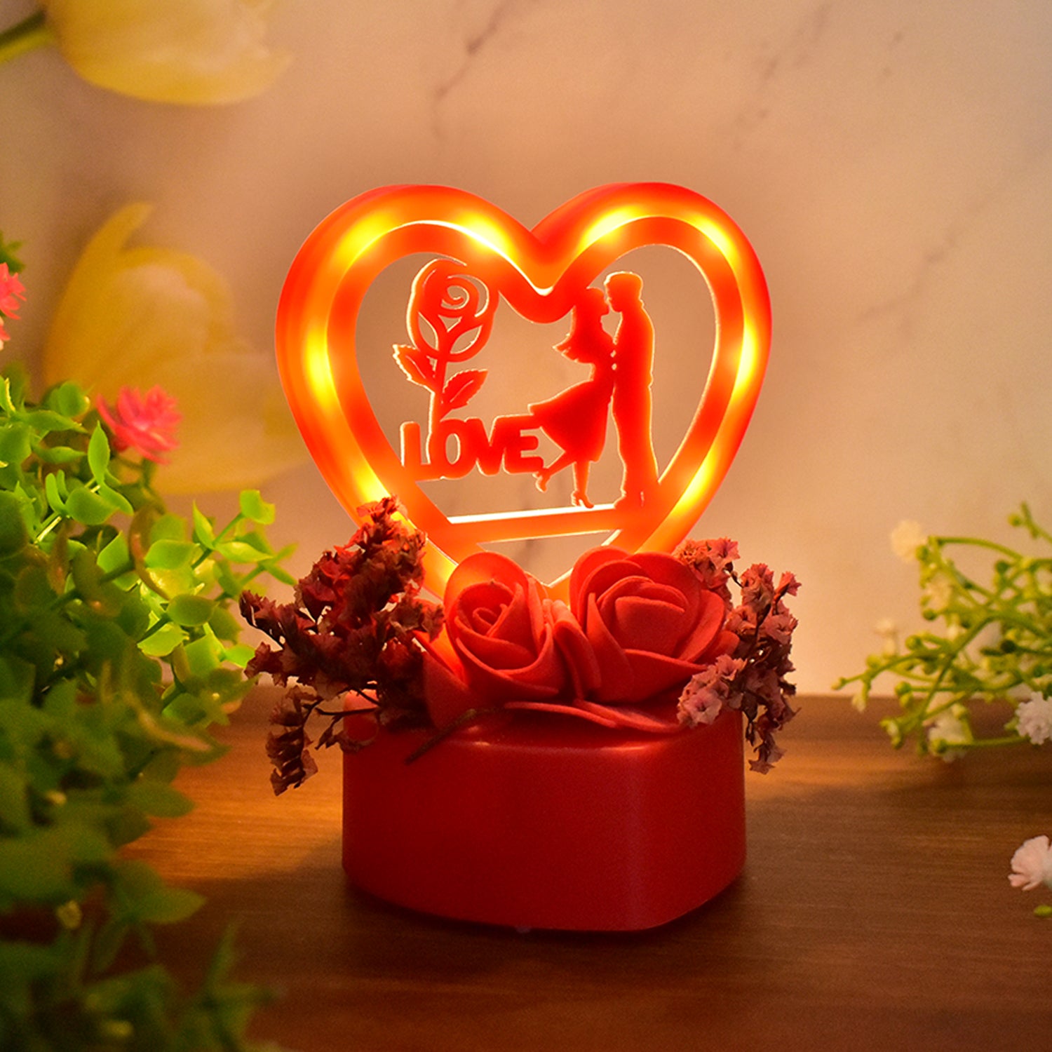 Heart-Shaped Love Couple Decorative Sculpture with Rose Base (1 Pc)