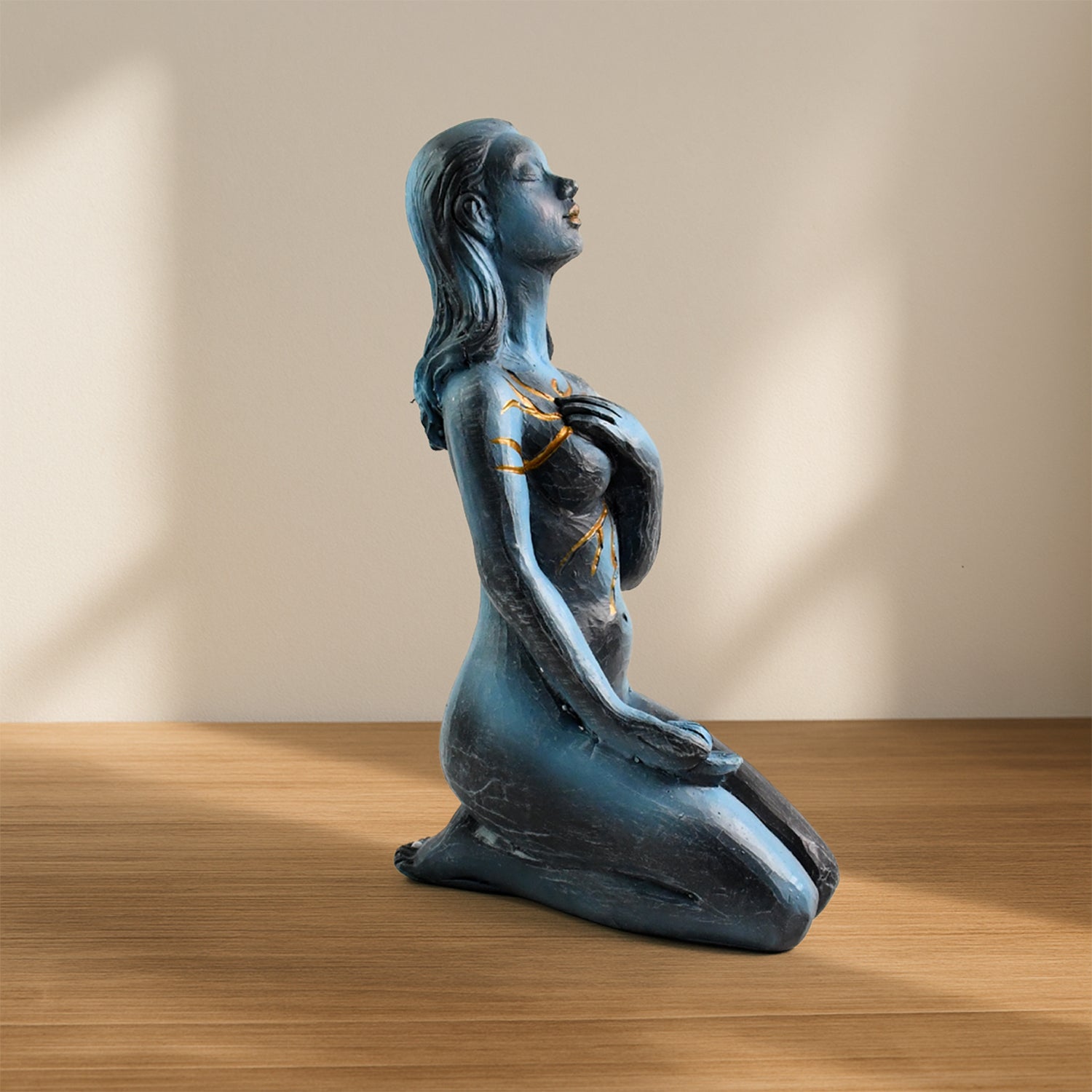 Elegant Resin Kneeling Woman Statue – Decorative Art Piece (1 Pc)