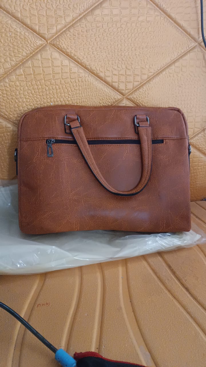 Stylish Faux Leather Messenger Briefcase with Shoulder Strap – 1 Pc