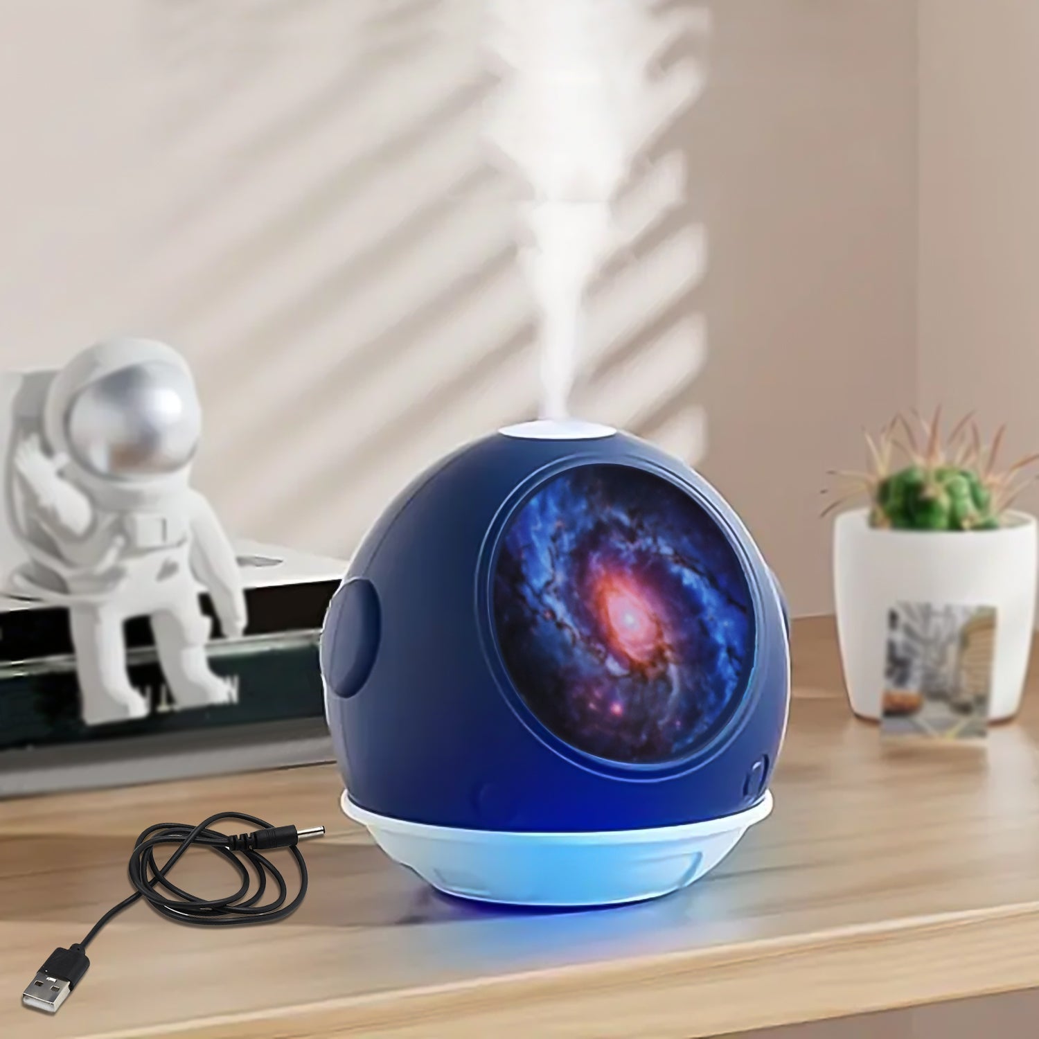 Humidifier Ball Shape Astronaut Design – 110ml Mini Diffuser (1 Pc)