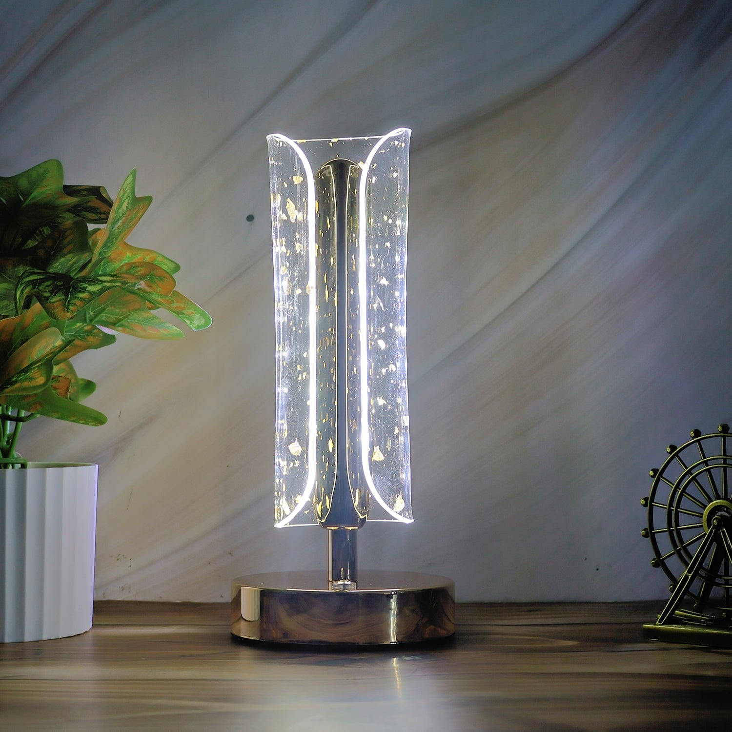 Elegant Crystal Table Lamp – Stylish Home Décor Accent