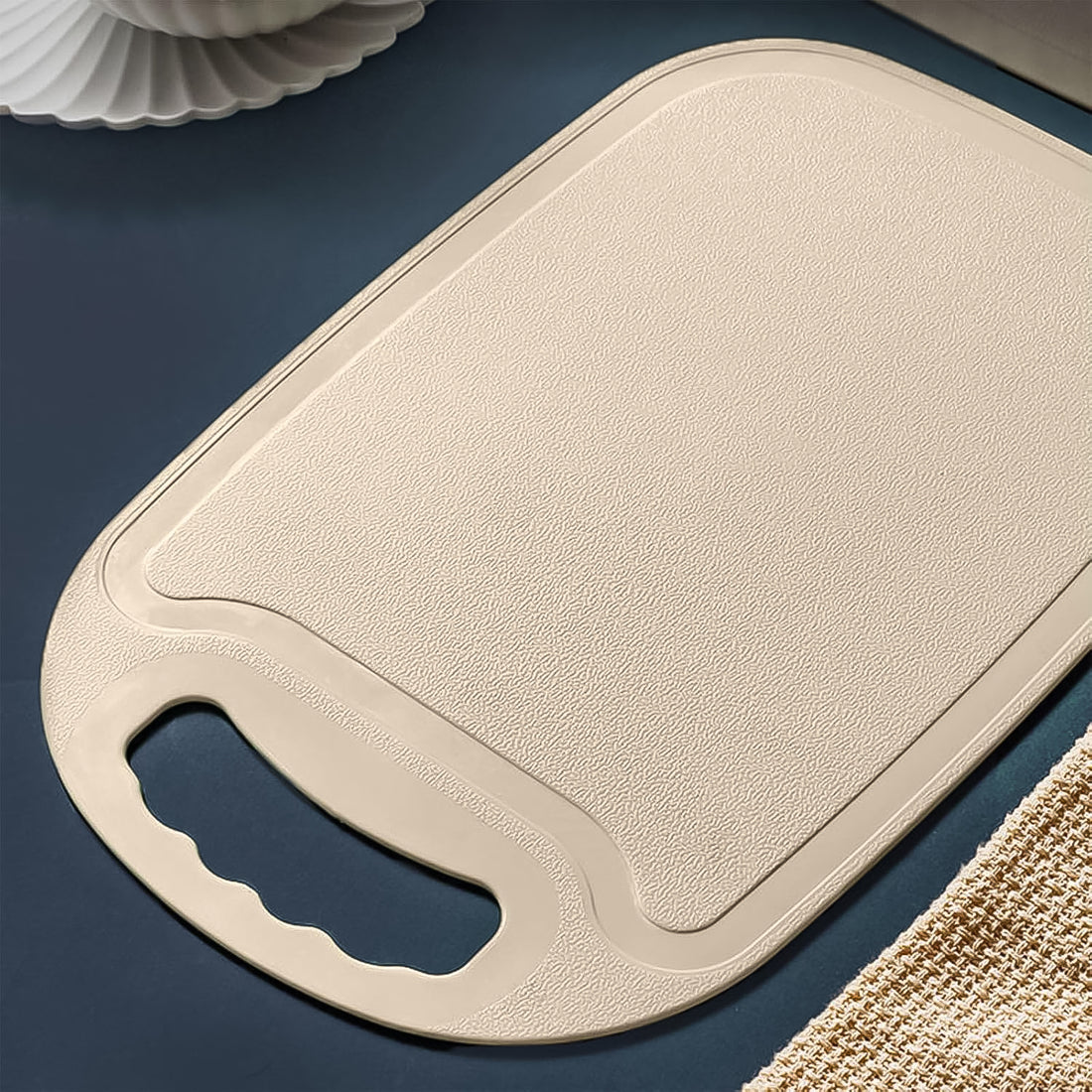 Durable Plastic Chopping Board (34x23 cm, 1 Pc)